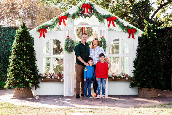Lemondrop Holiday Greenhouse